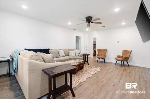 10465 County Road 83, Elberta, AL 36530 photo 2