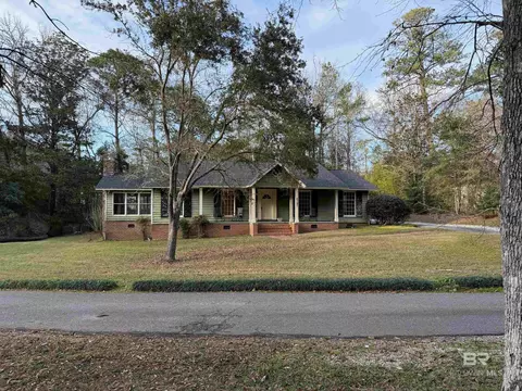 6797 Cedar Brook Dr, Fairhope, AL 36532