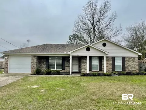 21840 Mahan Dr, Robertsdale, AL 36567