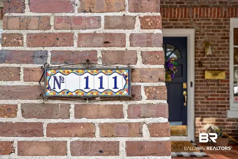 111 Macy Pl, Mobile, AL 36604 photo 3