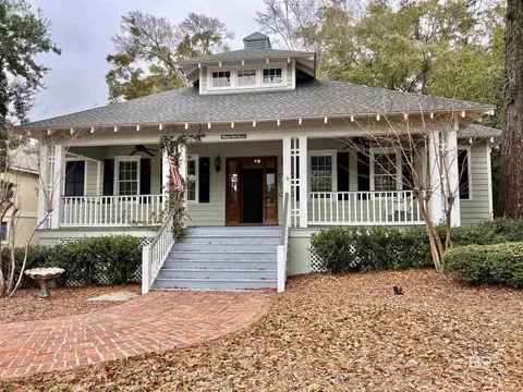 5 Moss Oak Ct, Fairhope, AL 36532