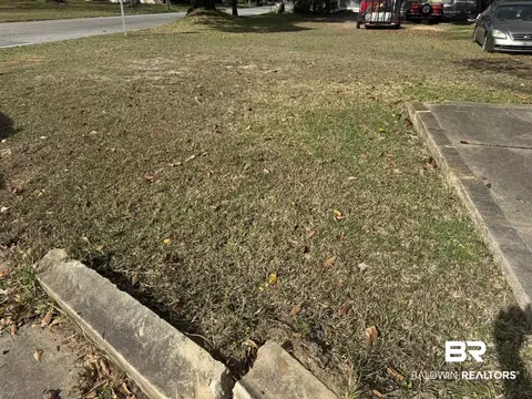1362 Stephens Rd, Mobile, AL 36603 photo 2