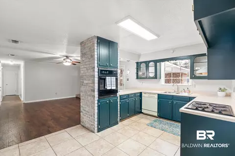 7565 Hemlock Dr, Mobile, AL 36695 photo 7
