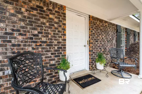 7565 Hemlock Dr, Mobile, AL 36695 photo 2