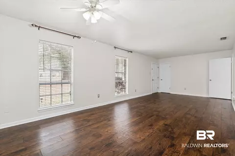 7565 Hemlock Dr, Mobile, AL 36695 photo 4
