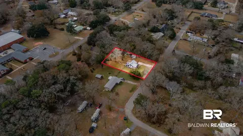 12595 Pecan St, Grand Bay, AL 36541