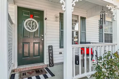 3027 Brigantine Dr, Pensacola, FL 32526