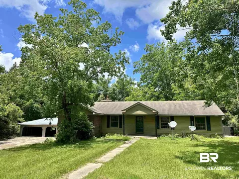 301 Woodland Dr, Brewton, AL 36426