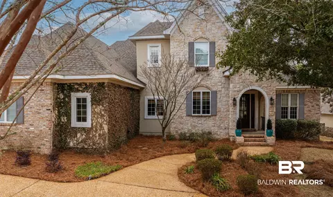 430 Clubhouse Dr, Fairhope, AL 36532