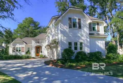 118 Mulberry Ln, Fairhope, AL 36532