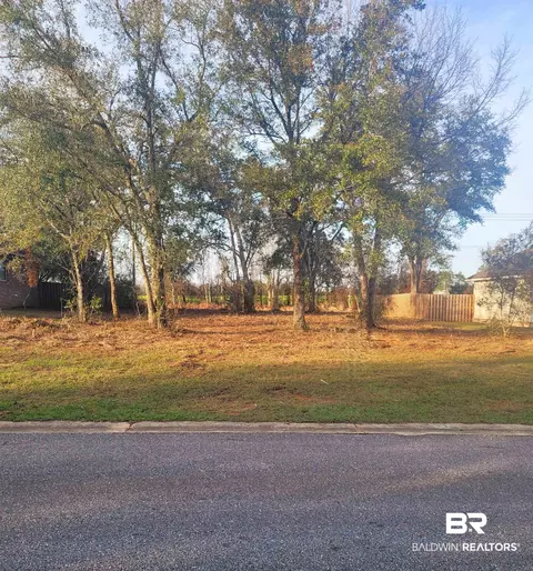 57 Warrie Creek Aly, Fairhope, AL 36532