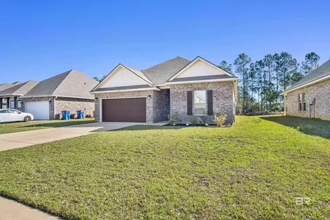 6886 Summerset Dr, Gulf Shores, AL 36542