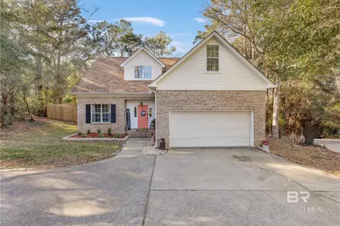 7611 Charleston Oaks Dr, Daphne, AL 36526