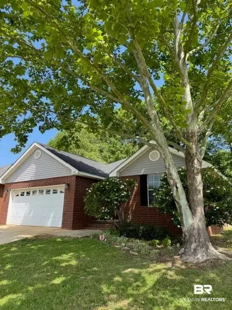 142 Cypress Ln, Fairhope, AL 36532