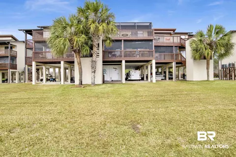 4046 Spinnaker Dr #103, Gulf Shores, AL 36542