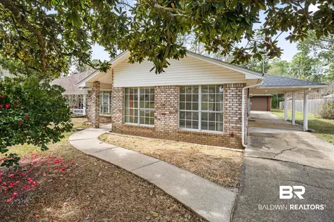 2673 Pineridge Dr, Lillian, AL 36549