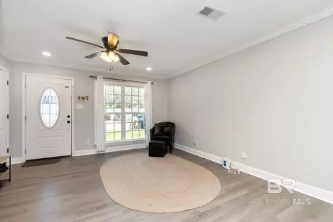 1304 Barker Dr, Mobile, AL 36608 photo 9