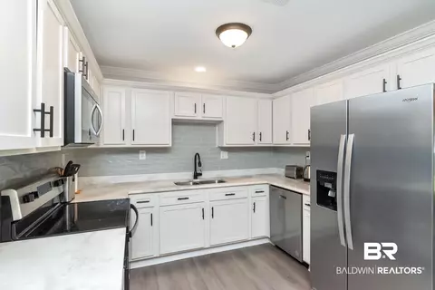 1304 Barker Dr, Mobile, AL 36608 photo 4
