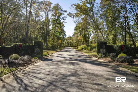 60 Saddlewood Ln, Fairhope, AL 36532