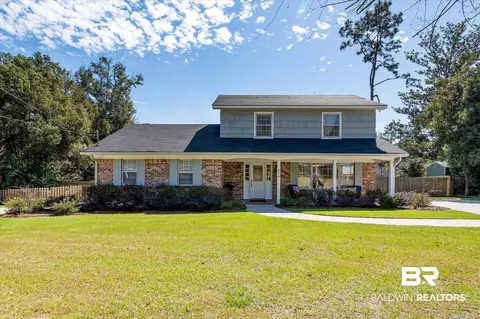 696 Greenwood Ave, Fairhope, AL 36532
