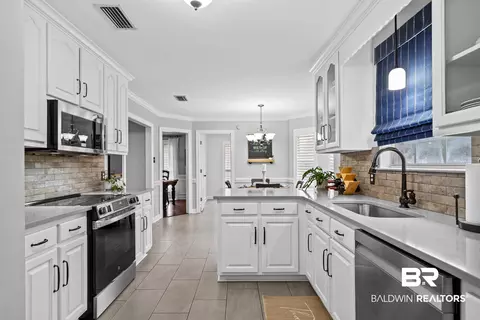 1054 E Wakefield Dr, Mobile, AL 36695 photo 11