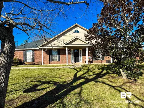 8927 Gryder St, Foley, AL 36535