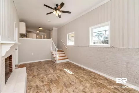 4302 E Shan Dr, Mobile, AL 36693 photo 9