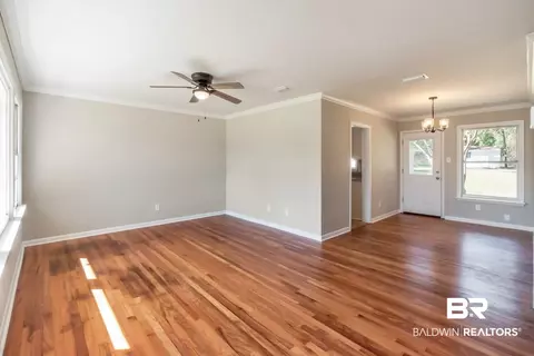 4302 E Shan Dr, Mobile, AL 36693 photo 3