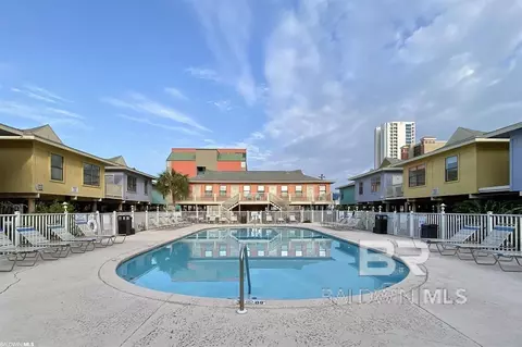 620 W Beach Blvd #2A, Gulf Shores, AL 36542