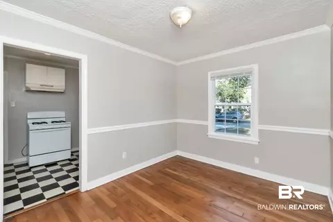 165 E Collins St, Mobile, AL 36606 photo 8