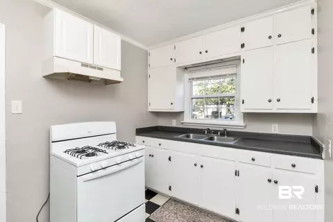 165 E Collins St, Mobile, AL 36606 photo 10