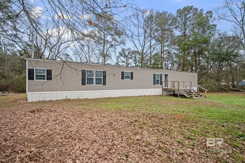 39908 T A Chastang Rd, Bay Minette, AL 36507