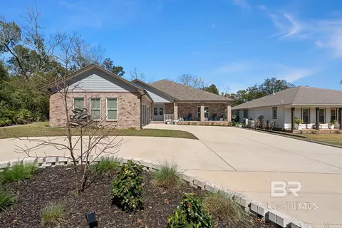 16254 Narwhal Dr, Pensacola, FL 32507