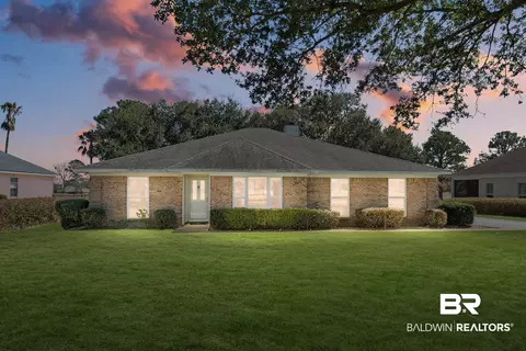 9370 Club House Dr, Foley, AL 36535