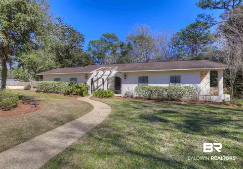 504 Evergreen St, Fairhope, AL 36532