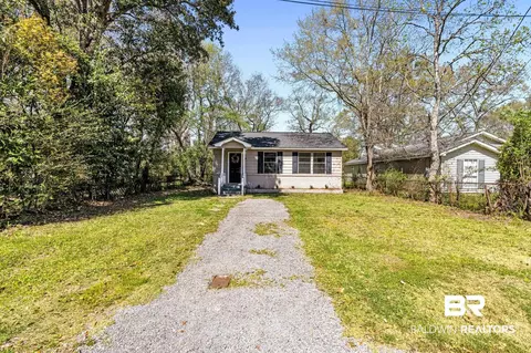 66 11th Ave, Chickasaw, AL 36611 photo 2
