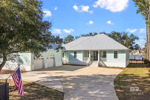 736 W Canal Dr, Gulf Shores, AL 36542