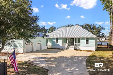 736 W Canal Dr, Gulf Shores, AL 36542