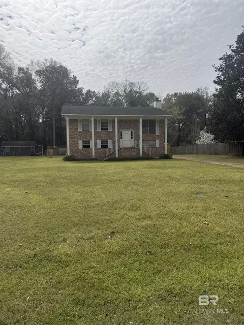 1106 Caroline Ave, Daphne, AL 36526