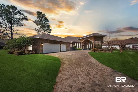641 Estates Dr, Gulf Shores, AL 36542