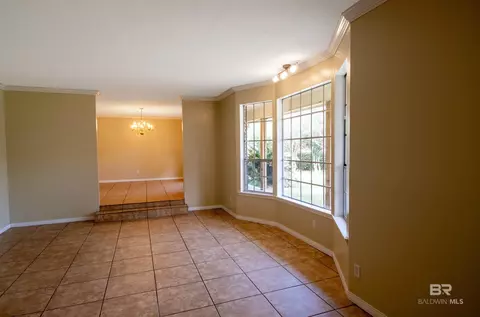 Living - 213 Bell Ct, Chickasaw, AL 36611 photo 2 of 8