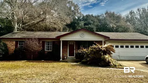 10675 Oak Ave, Grand Bay, AL 36541