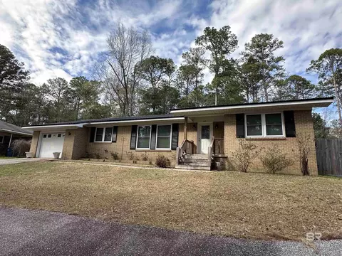 440 Dogwood Dr, Jackson, AL 36545