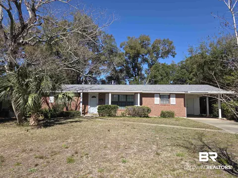 3325 Bluewater Dr, Pensacola, FL 32503