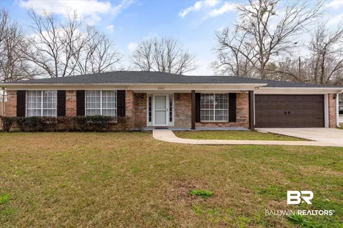 6363 Woodside Dr, Theodore, AL 36582