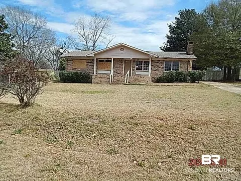 53 Meadowbrook Rd, Monroeville, AL 36460