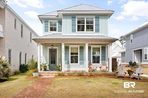 2620 Chastain St, Gulf Shores, AL 36542