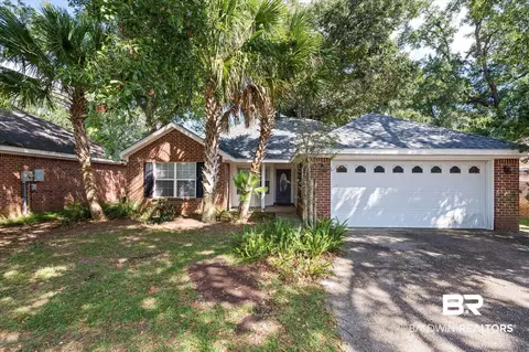 108 Cluster Oaks Ct, Foley, AL 36535