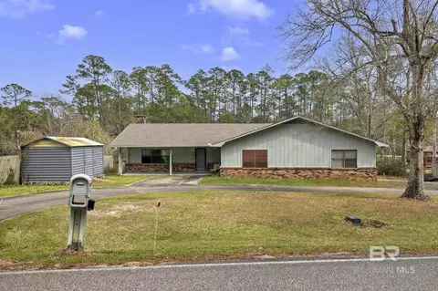 10088 Coleman Ln, Elberta, AL 36530