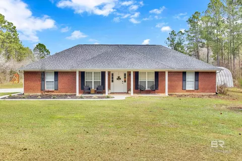 11056 Deerfoot Ln, Elberta, AL 36530